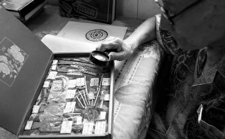 һλvʷώ̌W(xu)Ҫ(i)ϹXղȻ25ǰһϷ(dng)Tُ(gu)̶˃r(ji)s](mi)нף󱻾ҡ̎P1000Ԫ˕Γ(j)(sh)ʮö~RǧöXĐ(i)֮܉򷵻أ@һȾ2588qw(mng)ٿһĐ(i)֮
